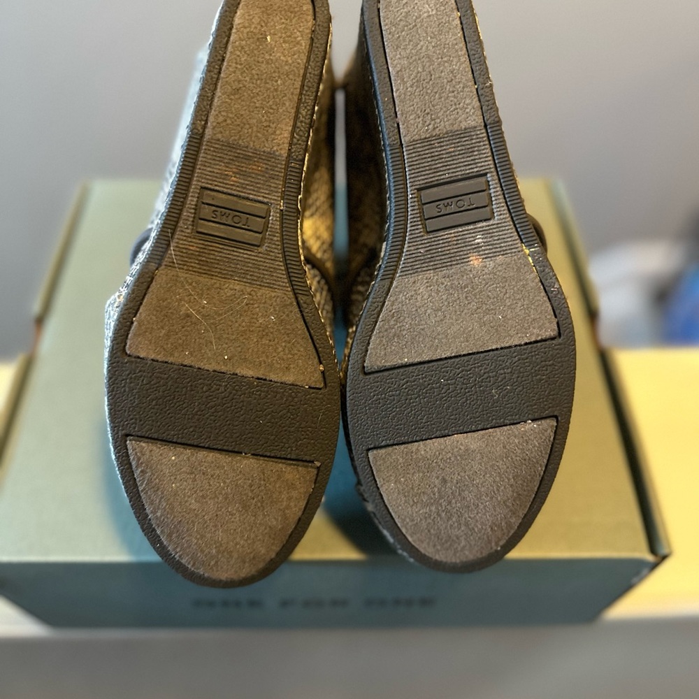 Toms Kala Booties | Black Multi Faux Snake | Size 8 (women) - Picture 5 of 5